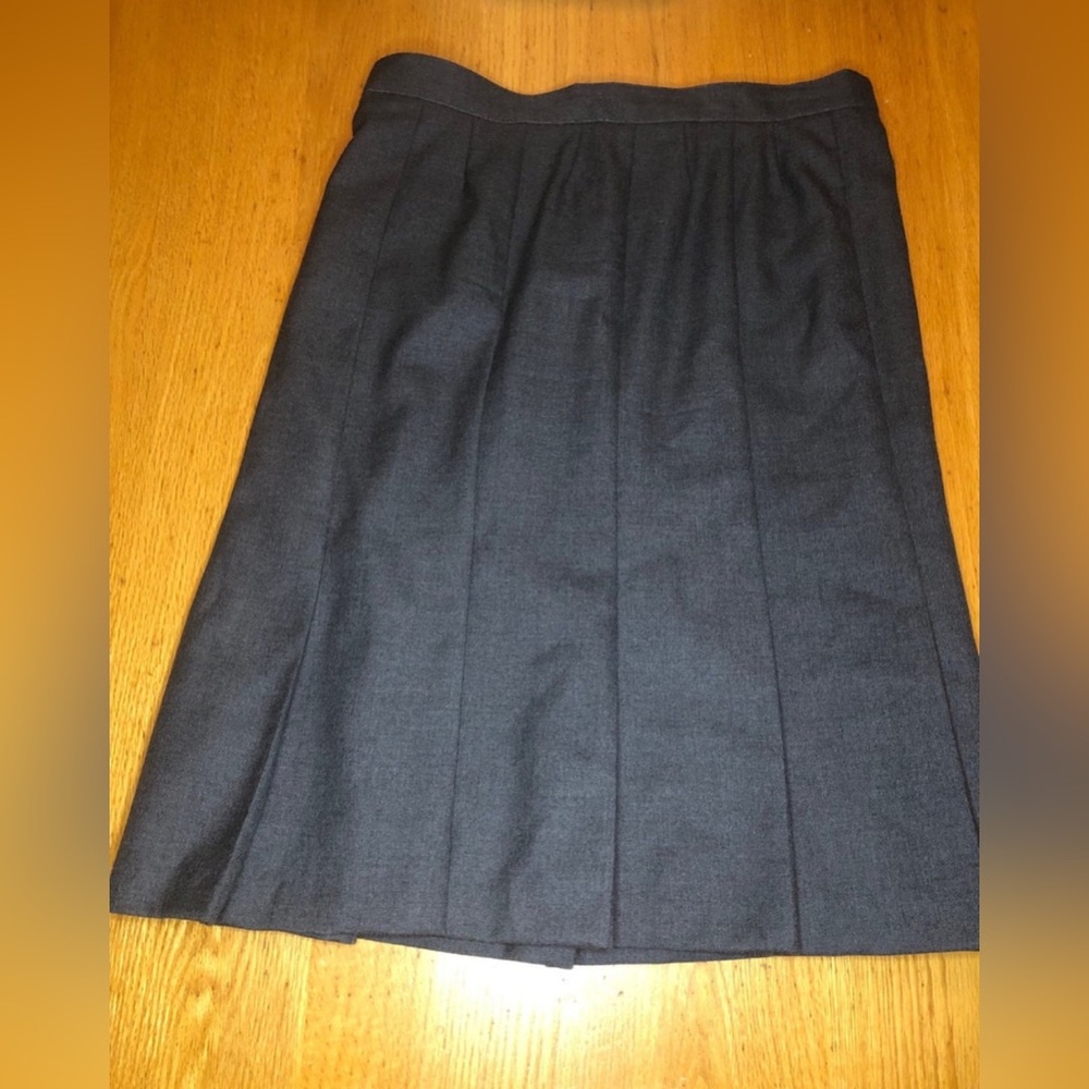 Classic Lipton’s grey pleated Skirt - pure wool